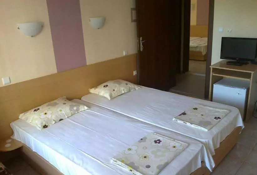ペンション Guest Rooms Rusalka