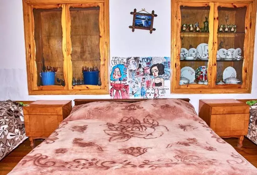 پانسیون Guest House Svetlana