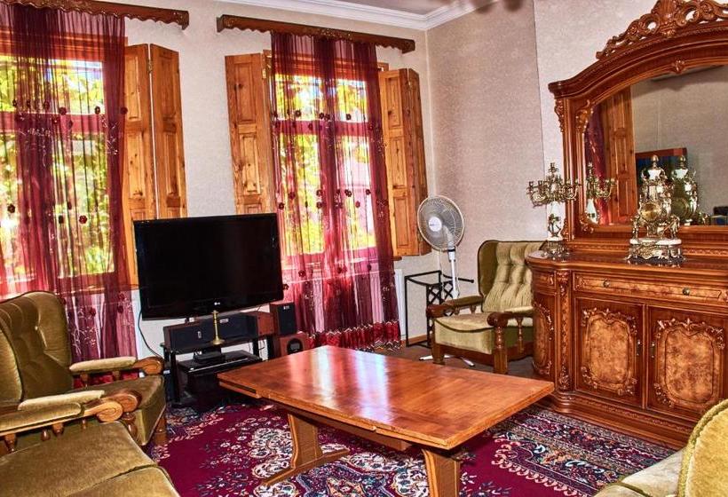 پانسیون Guest House Svetlana