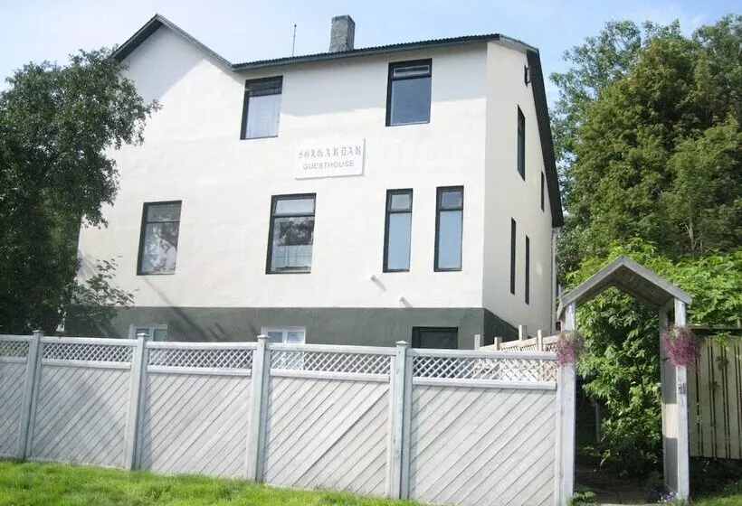 پانسیون Guesthouse Sólgarðar