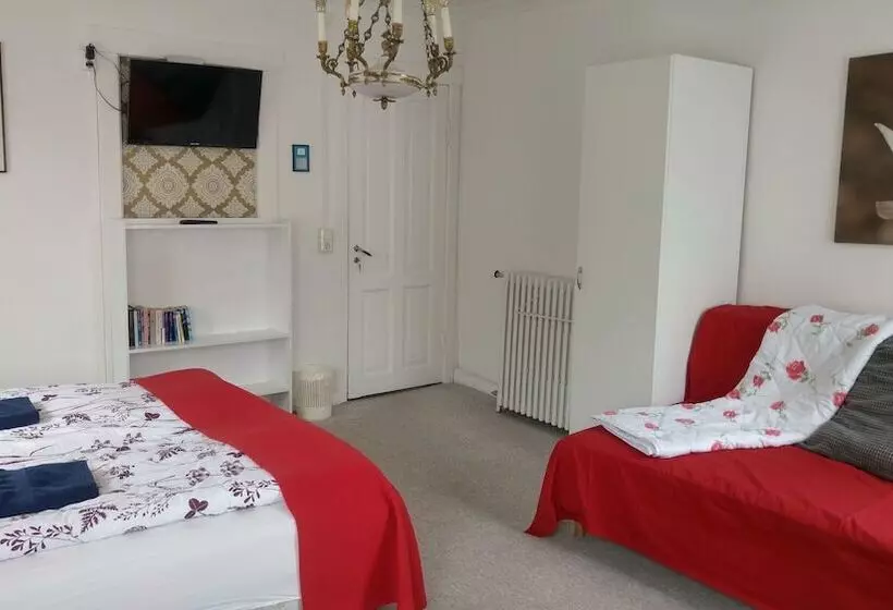 پانسیون Guesthouse Sólgarðar