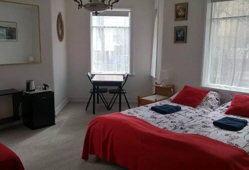 پانسیون Guesthouse Sólgarðar
