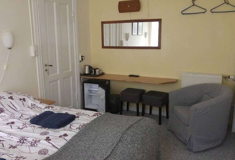 پانسیون Guesthouse Sólgarðar