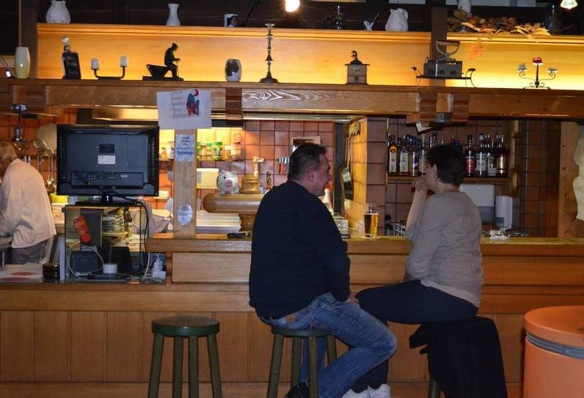 بنسيون Happy Camp Hofherr