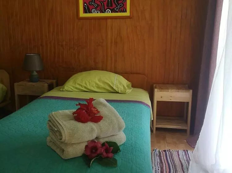 Majatalo Hostal Pukao