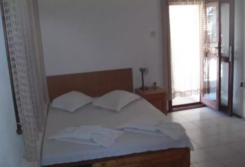 پانسیون Ianakiev Guest House