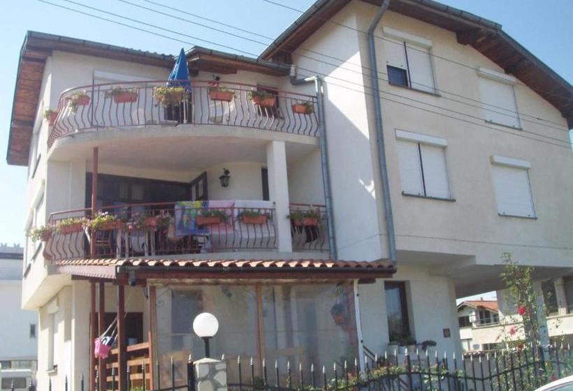 Пансион Ianakiev Guest House