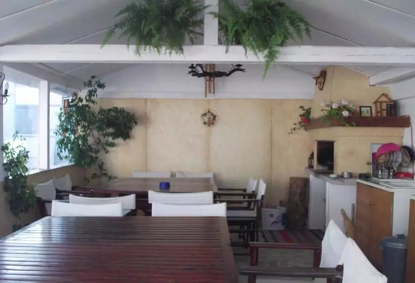 پانسیون Ianakiev Guest House
