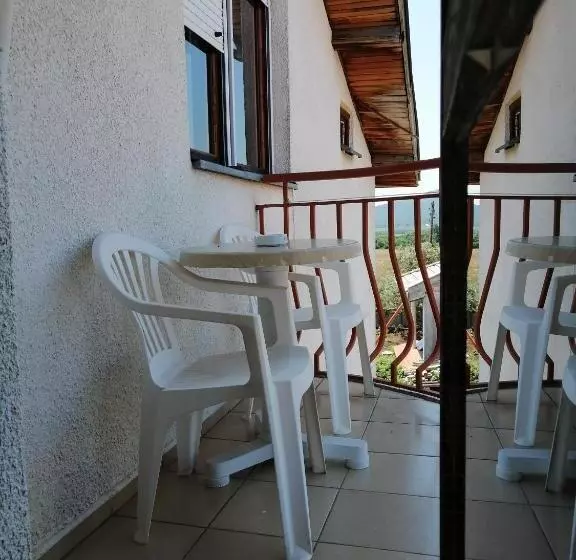 پانسیون Ianakiev Guest House
