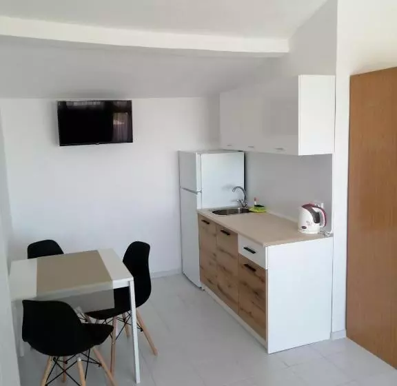 پانسیون Ianakiev Guest House