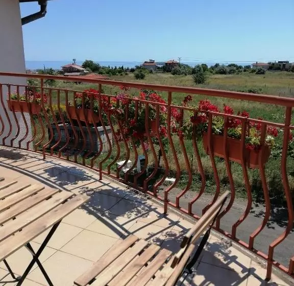 پانسیون Ianakiev Guest House