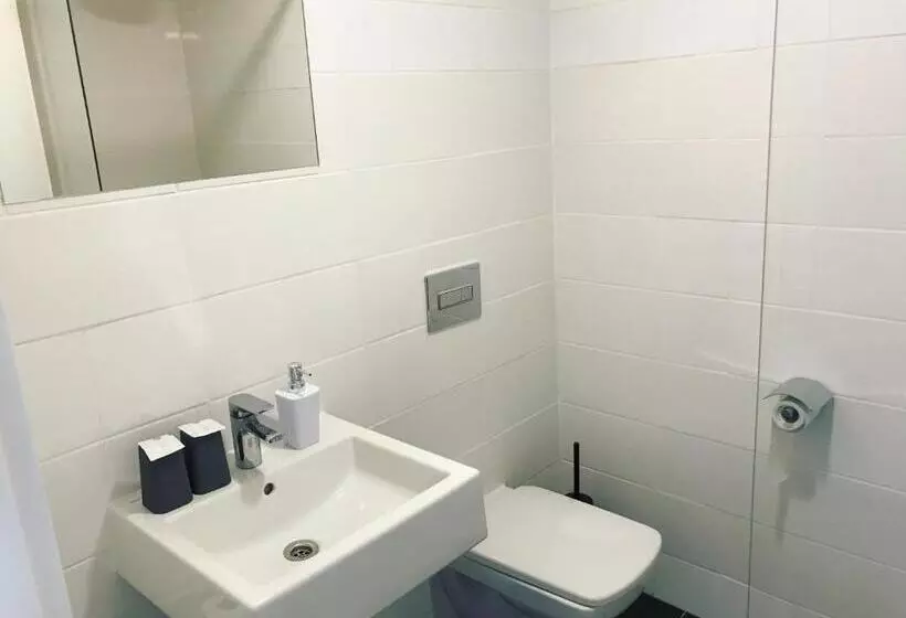 Majatalo Penzion Dmz