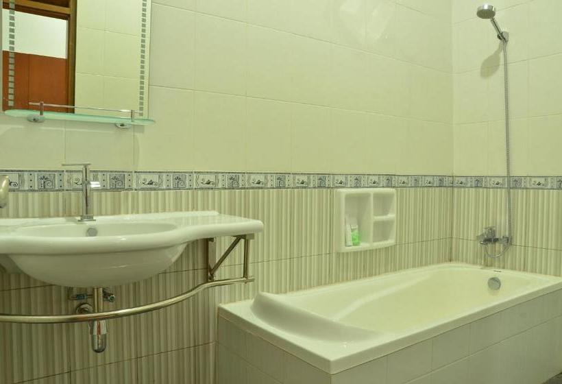 پانسیون Surya Darma Homestay