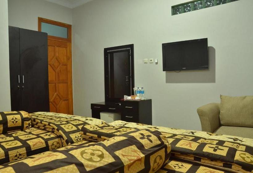 پانسیون Surya Darma Homestay