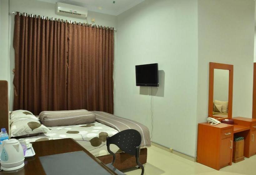 پانسیون Surya Darma Homestay