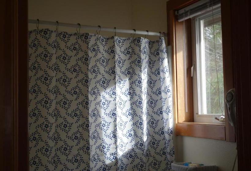 فندق صغير Harrison Street Inn