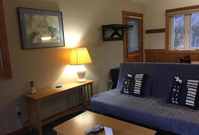 فندق صغير Harrison Street Inn