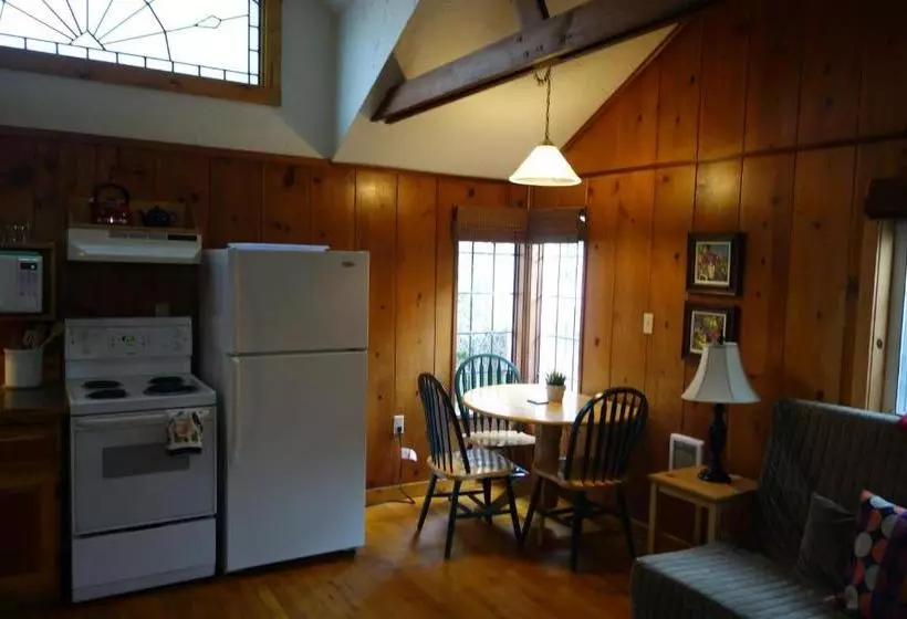 Retkeilymaja Harrison Street Inn