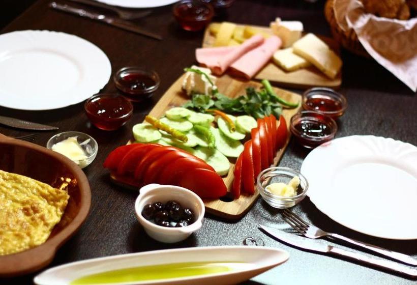 Ayfada Cafe & Pension