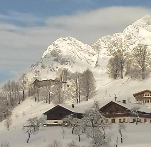 בית מלון כפרי Gumpoldbauer