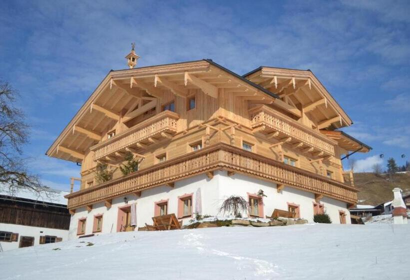 בית מלון כפרי Gumpoldbauer