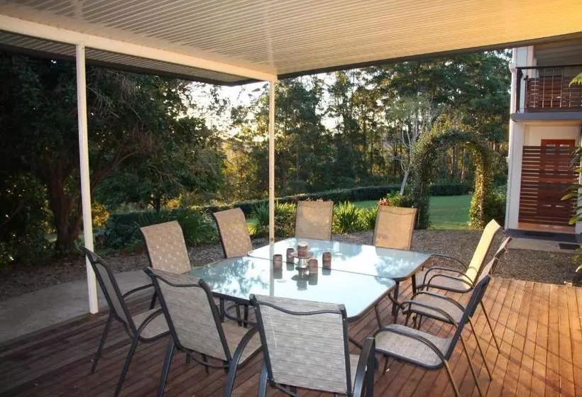 Mapleton Falls Accommodation