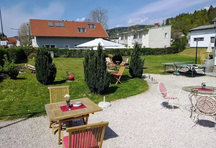 ペンション Gästehaus Residenz Lapeiner