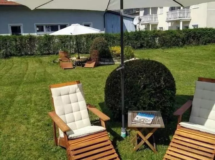 ペンション Gästehaus Residenz Lapeiner