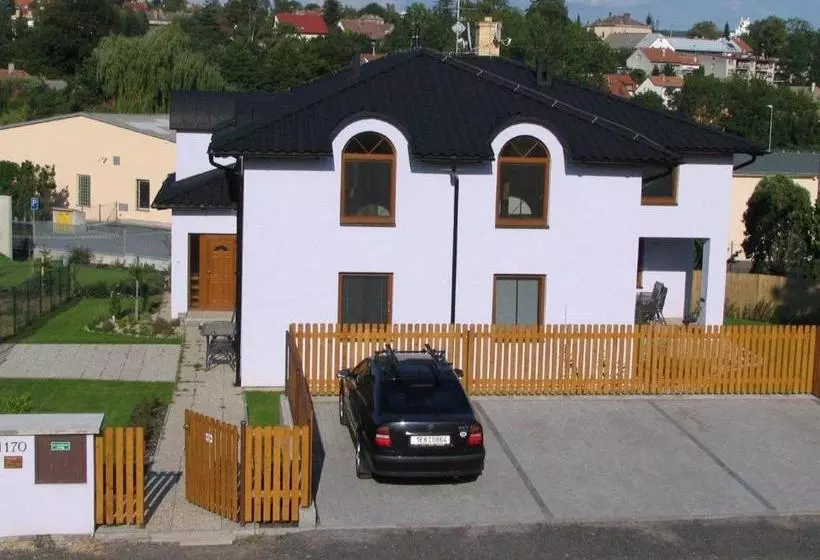 Majatalo Penzion Lilie