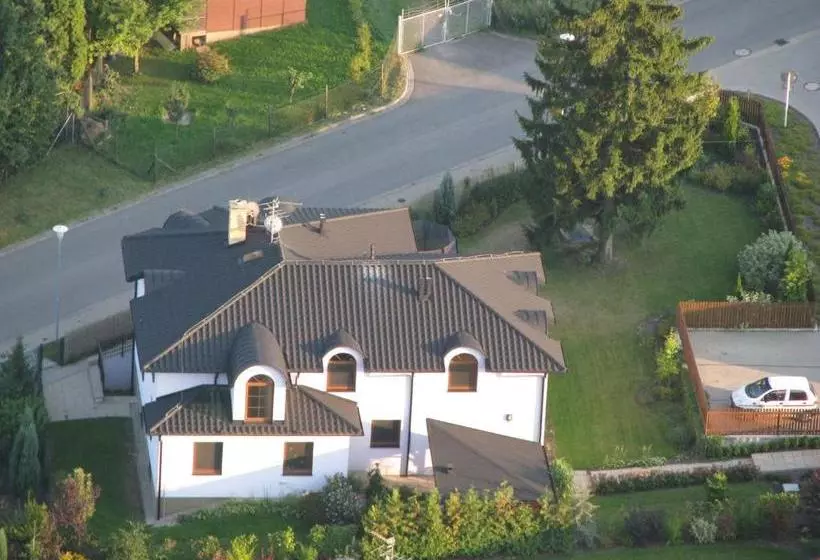 Majatalo Penzion Lilie