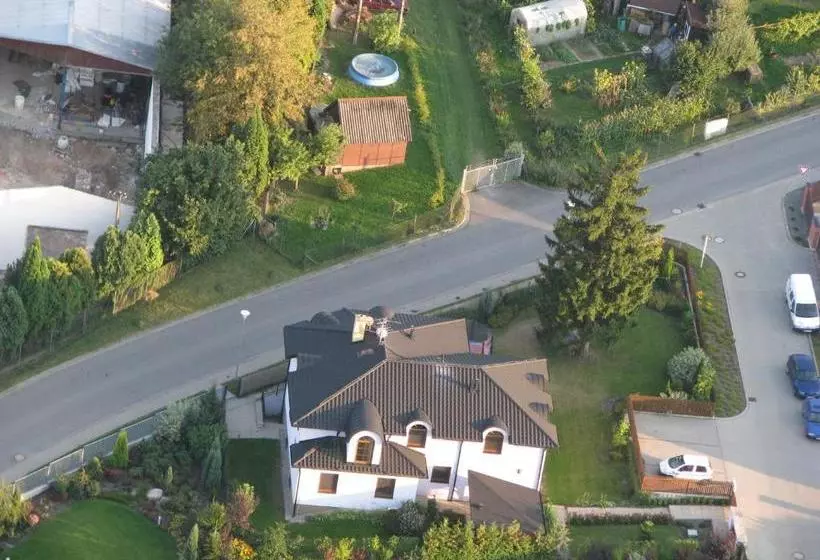 Majatalo Penzion Lilie