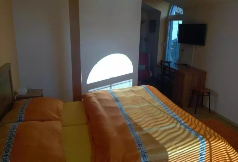 Majatalo Penzion Lilie