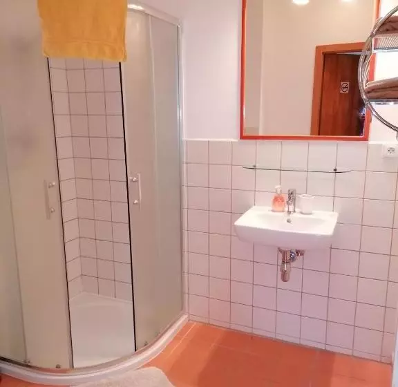 Majatalo Penzion Lilie