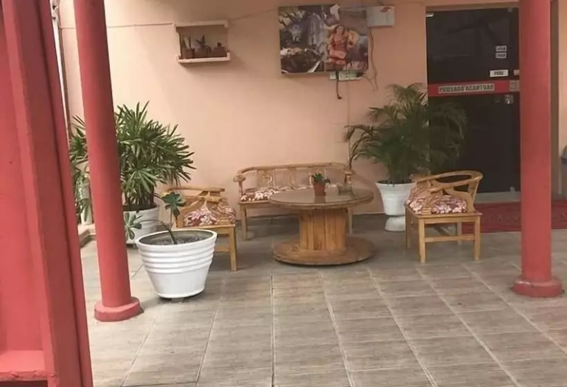 ペンション Pousada Acantoar