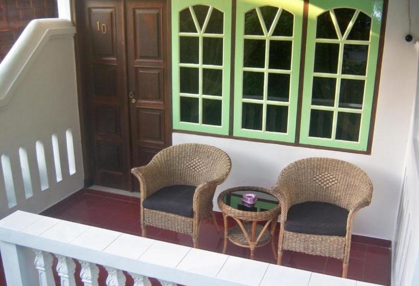 Пансион Tulips