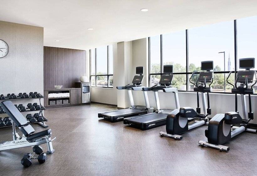 Ac By Marriott Hotel Huntsville Downtown