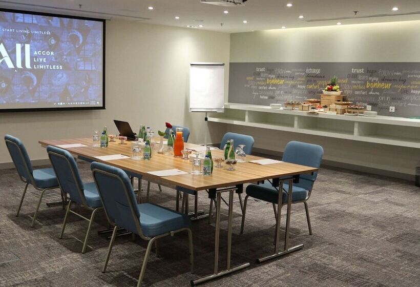 Adagio Aparthotel Jeddah Malik Road