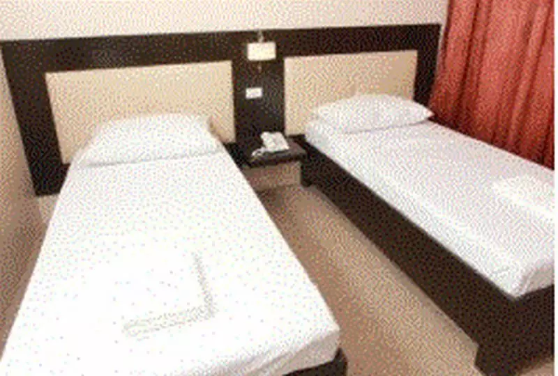 ホテル Aicila Suites