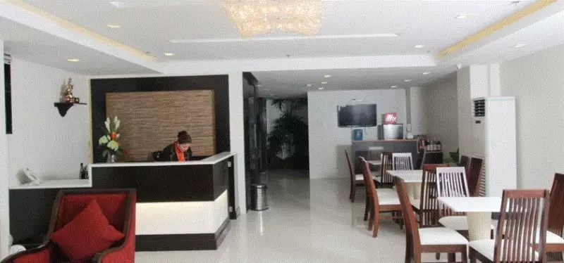 ホテル Aicila Suites