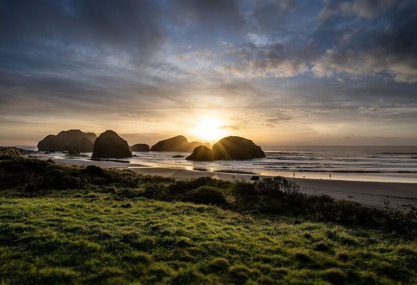 酒店 Gold Beach Inn