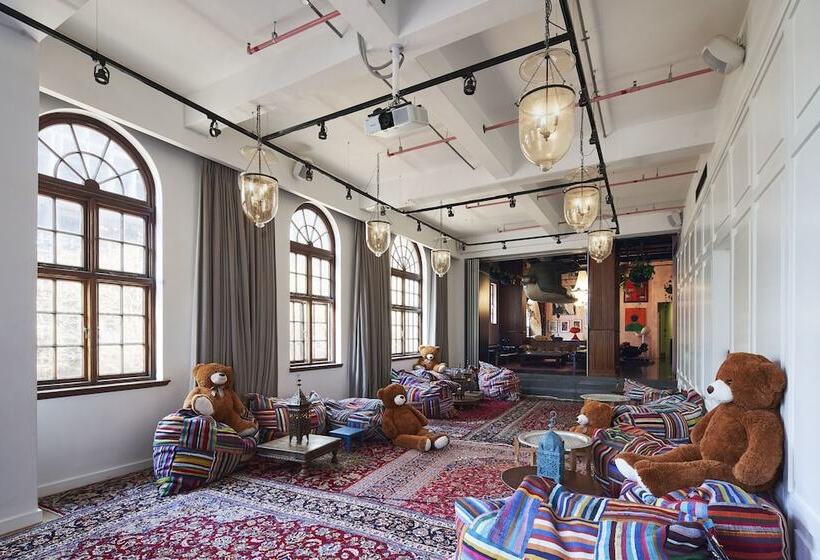 Gorgeous George By Design Hotels ™