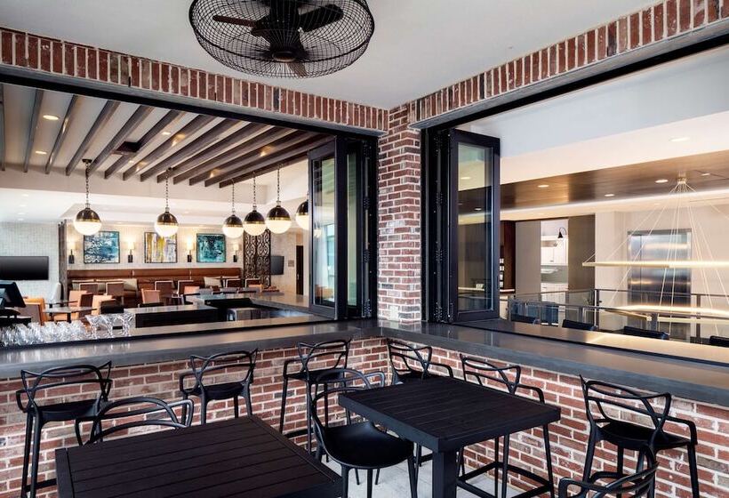 فندق Hyatt Place Mount Pleasant Towne Centre