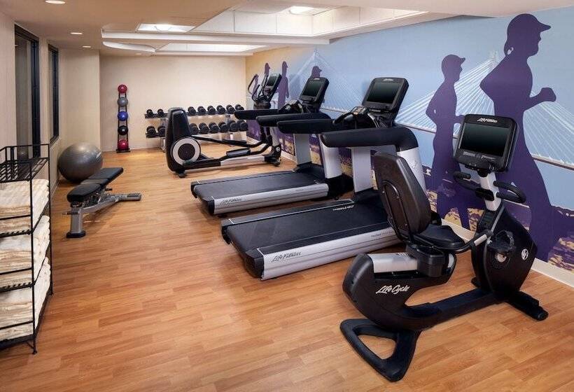 فندق Hyatt Place Mount Pleasant Towne Centre