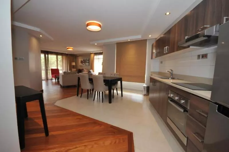 هتل Longonot Place Serviced Apartment