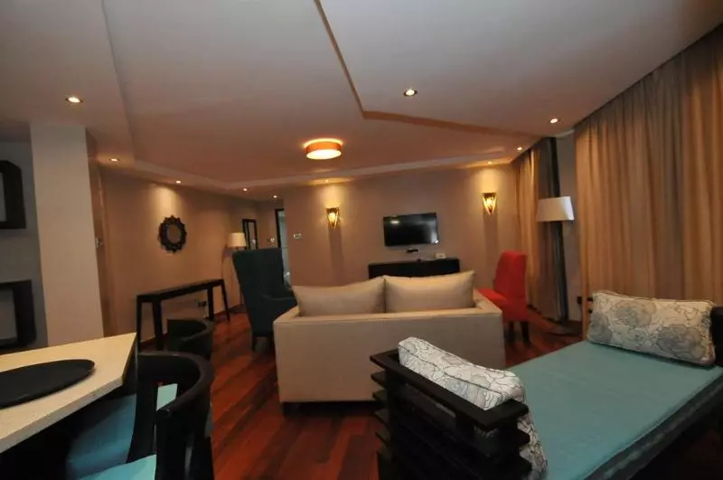 هتل Longonot Place Serviced Apartment