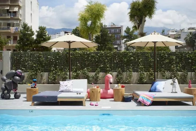 ホテル Moxy Patra Marina