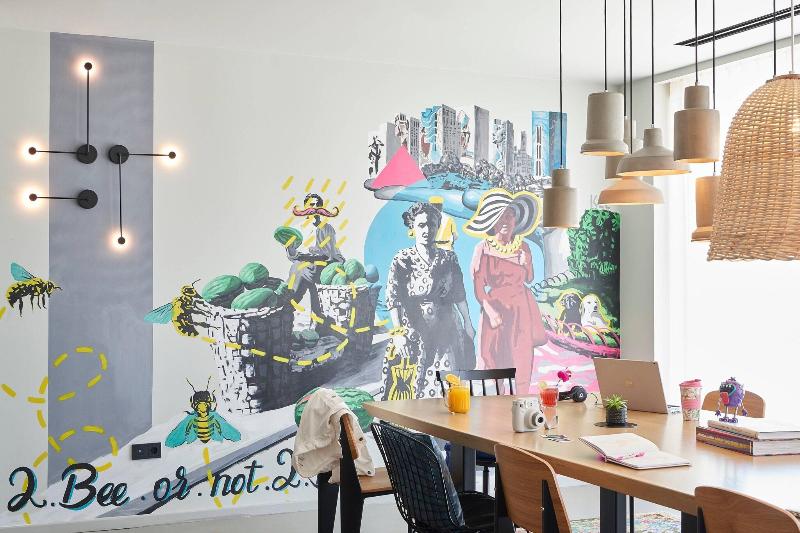 호텔 Moxy Patra Marina