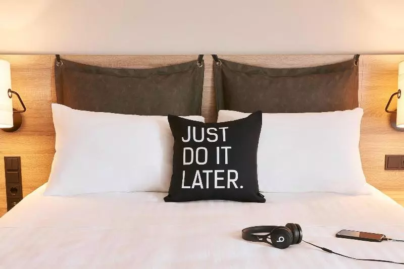 ホテル Moxy Patra Marina