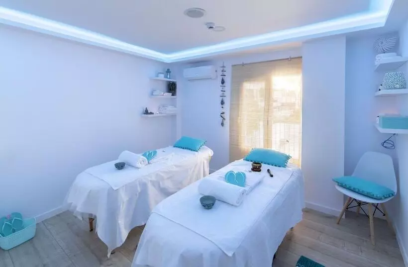 Hotel Naiades Marina