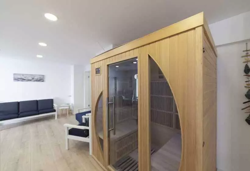 Hotel Naiades Marina